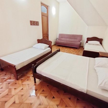 Batumi Sun Hostel Экстерьер фото