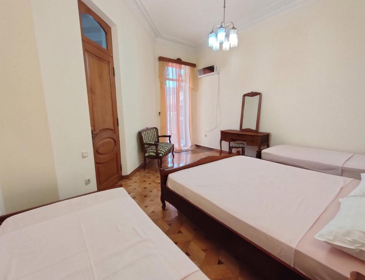 Batumi Sun Hostel Экстерьер фото